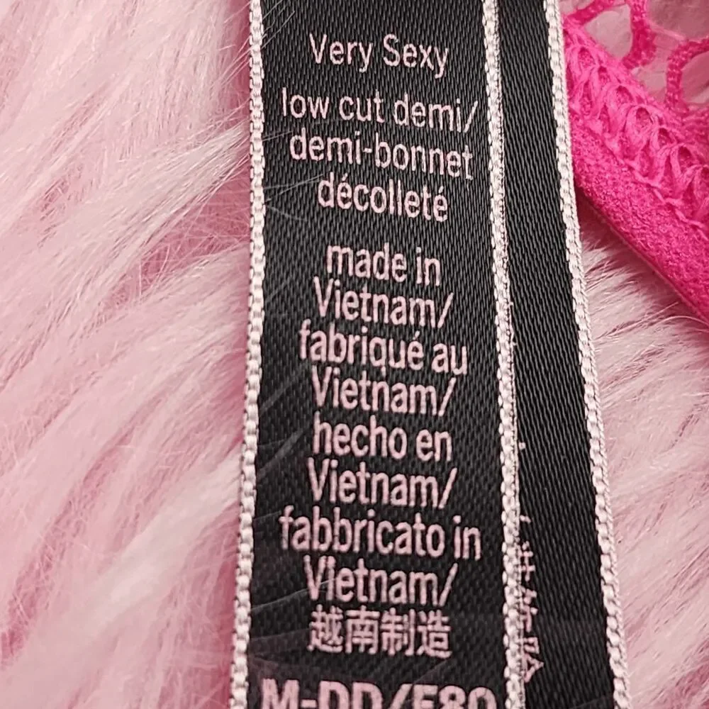 💕 NWT Victoria’s Secret Very Sexy Low Cut Demi Pink Mesh M-DD #7282 💕
